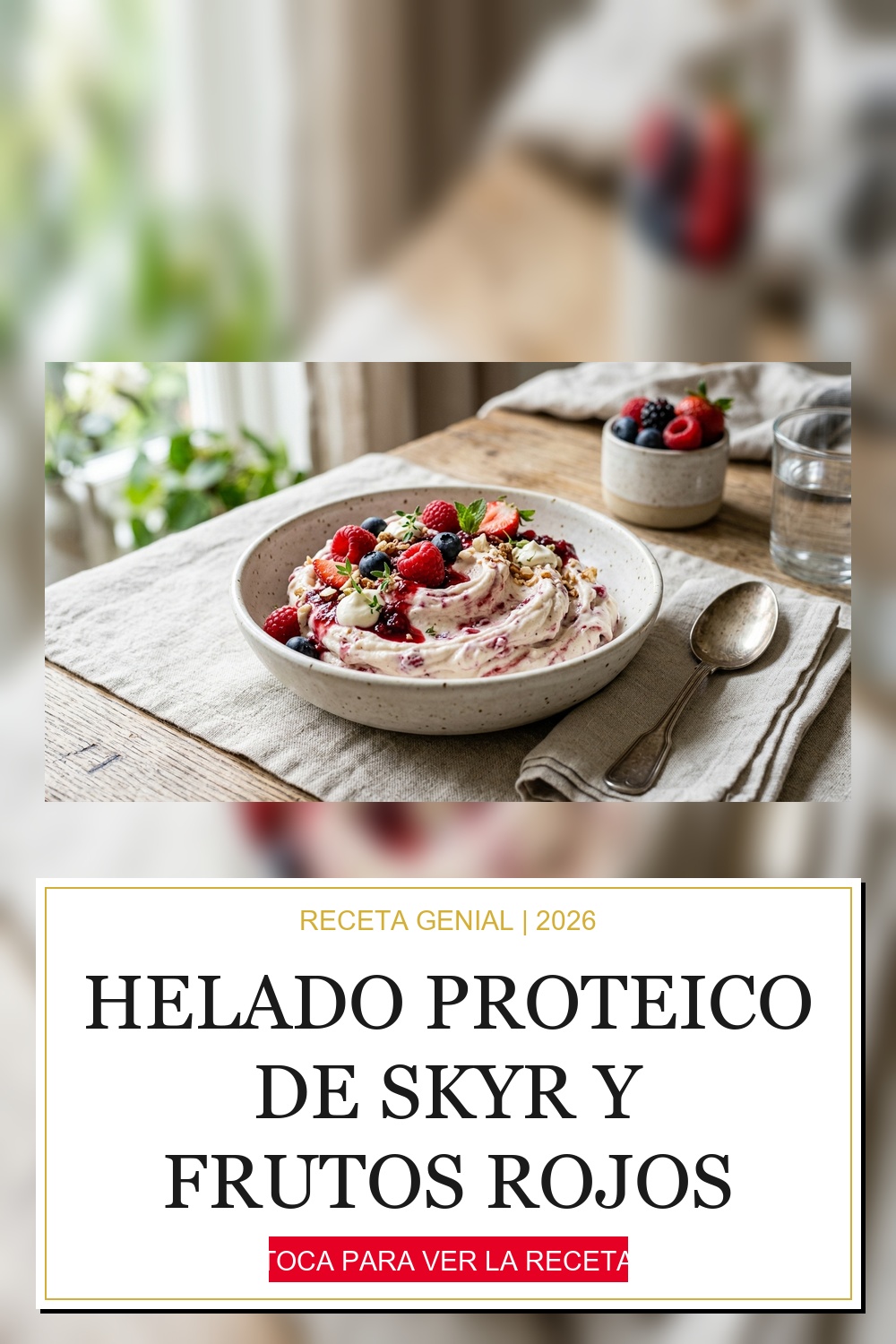 Helado proteico de skyr y frutos rojos