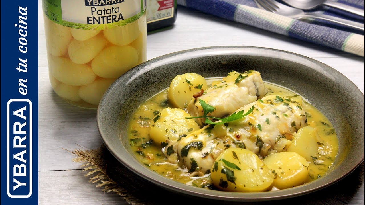Merluza en salsa verde con patatas y romero