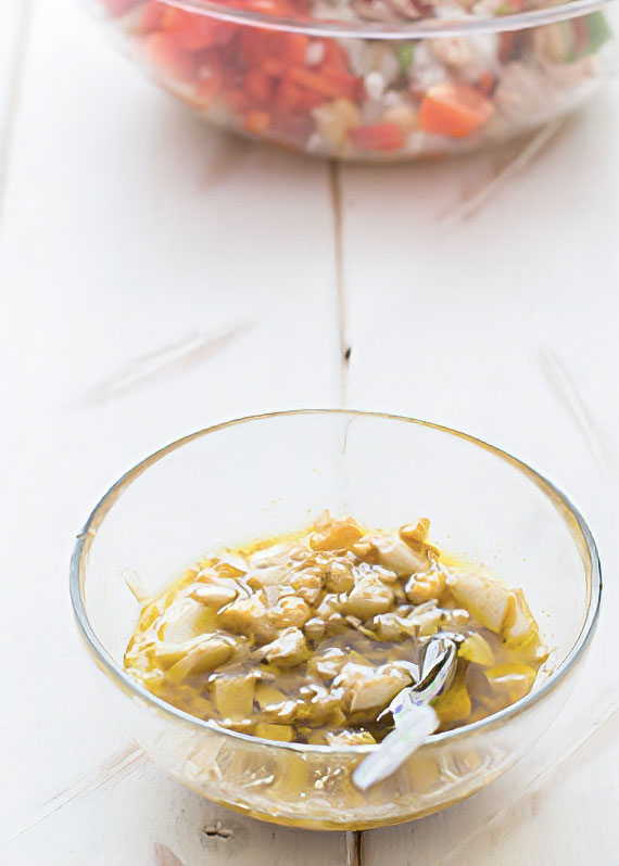 Paso 3 de la receta Ensalada de garbanzos al horno fácil