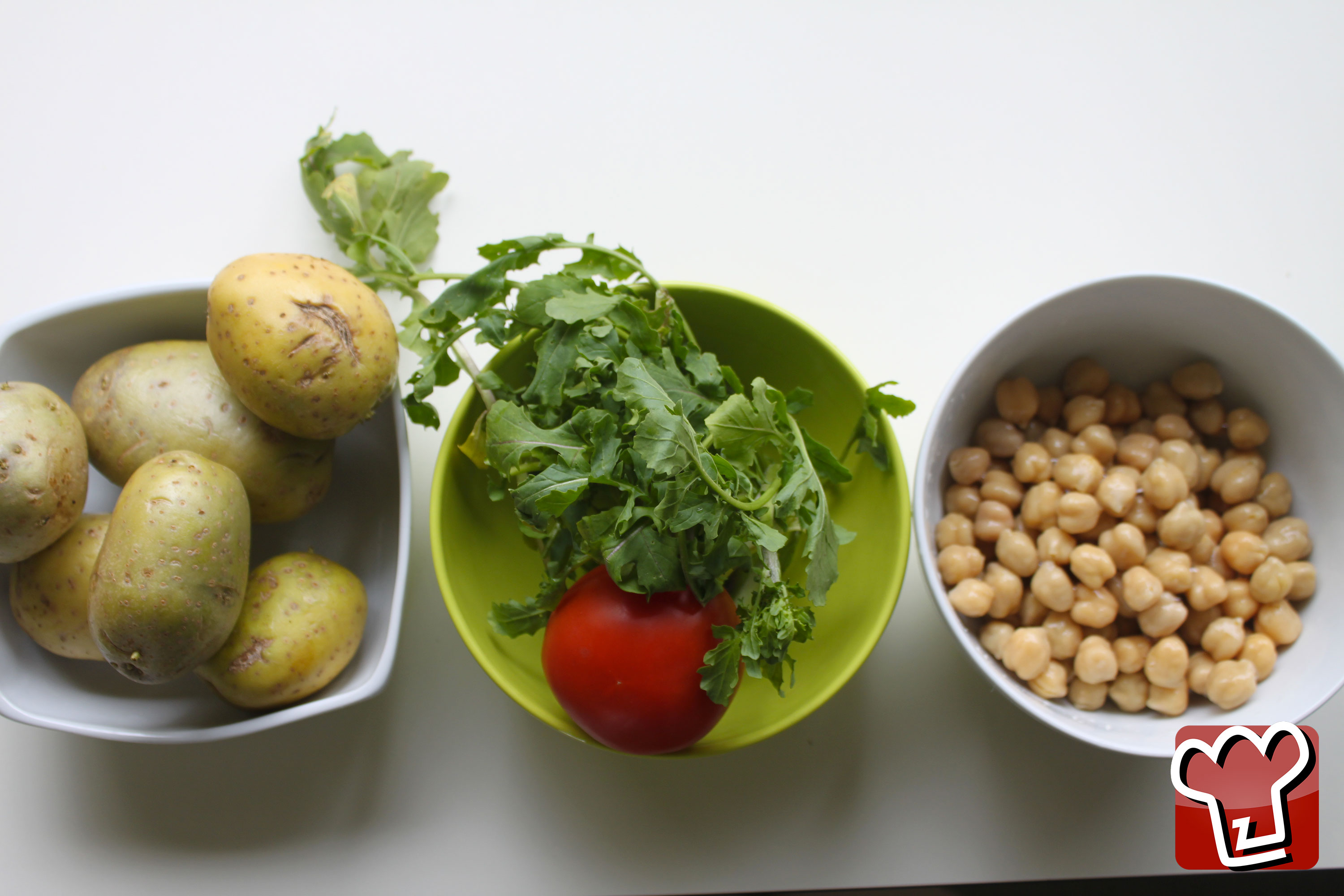 Paso 1 de la receta Ensalada de garbanzos con patatas y romero